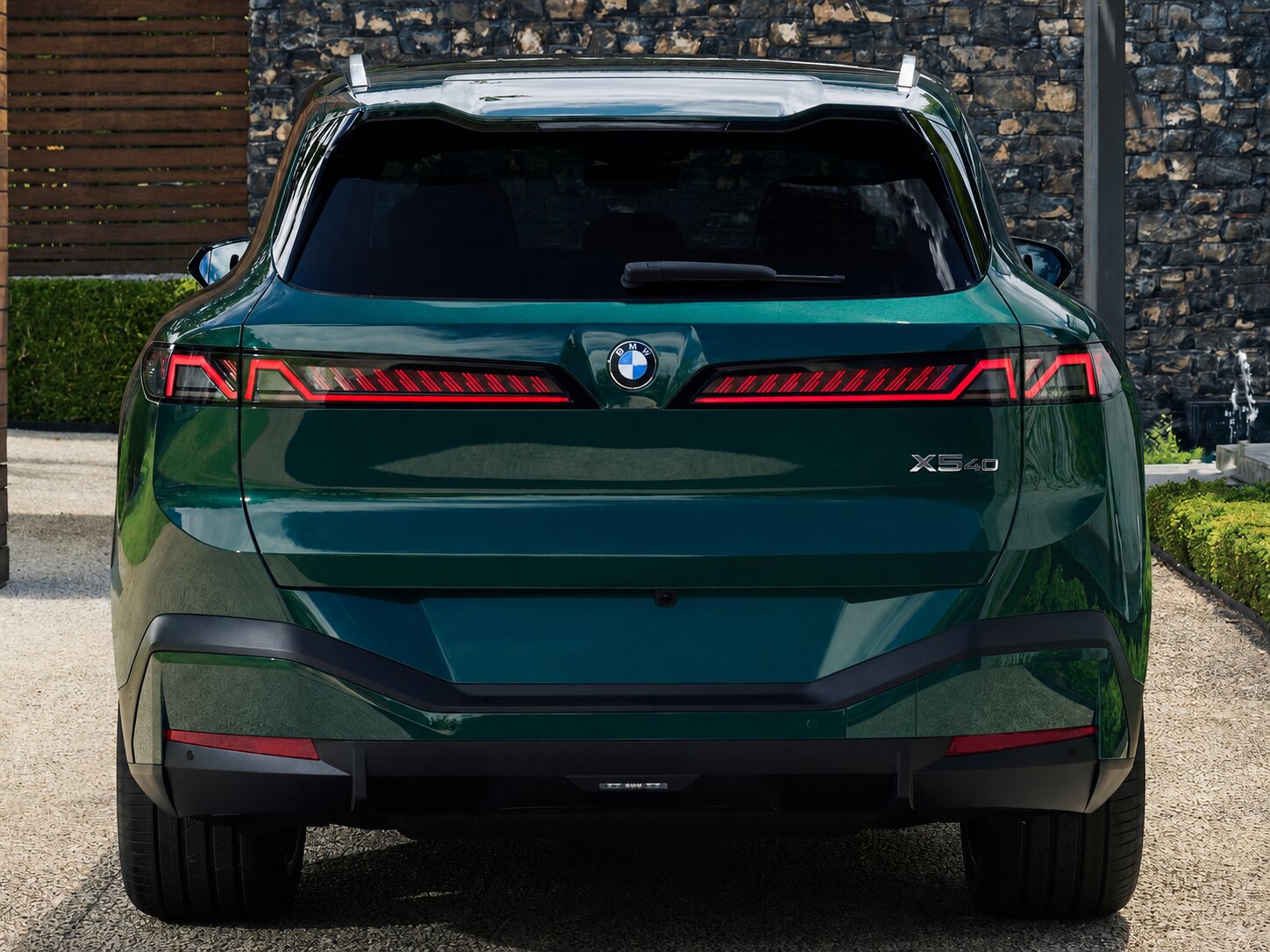 /media/e01dqz1q/bmwx5rearnoplate.jpg?width=737&height=545&v=1dd0a281ce210d0