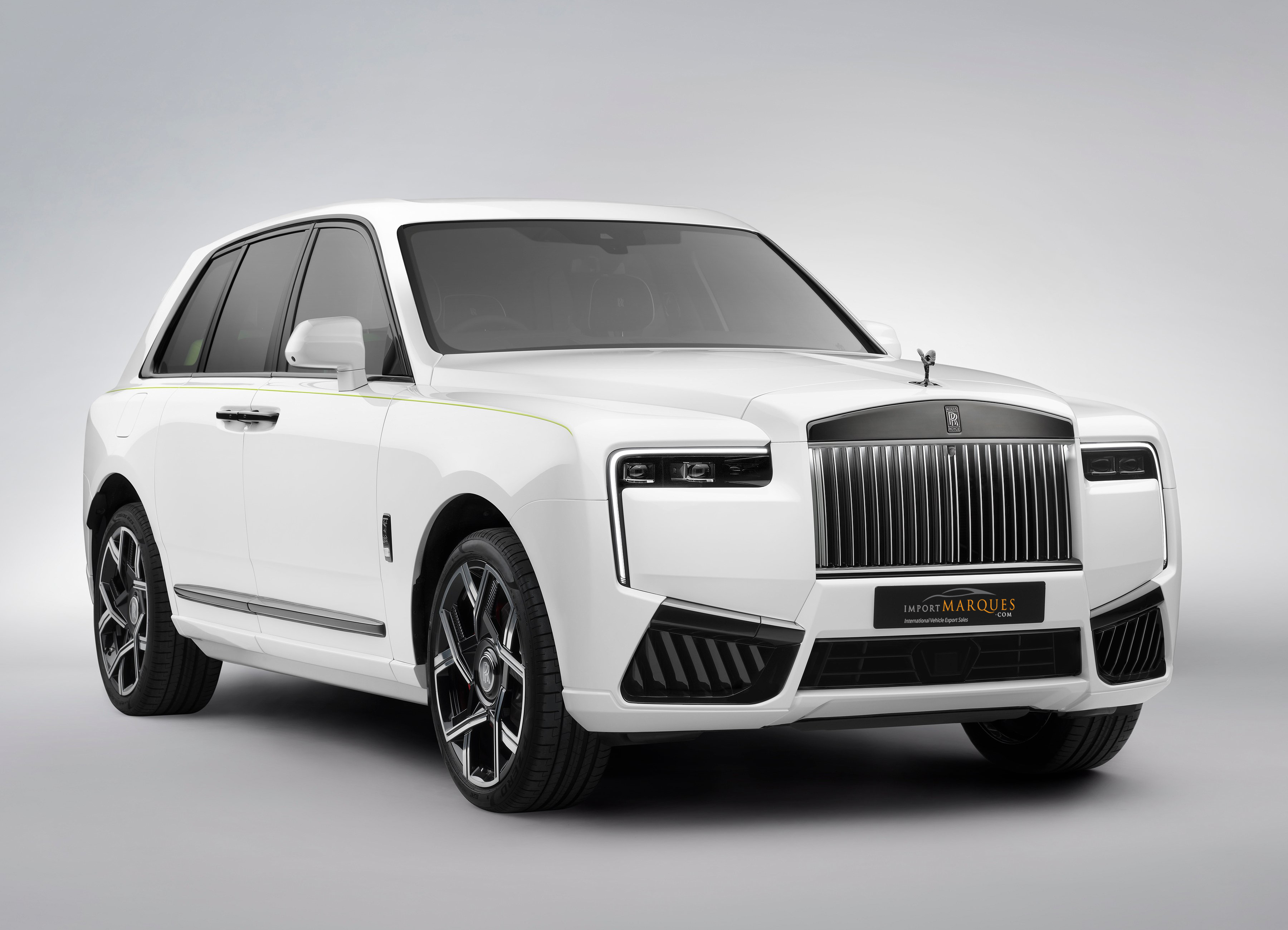 /media/ul4beqdk/rolls-royce-cullinan_black_badge_series_ii-2025-wallpaper.png?width=737&height=545&v=1dd3af92748c0d0